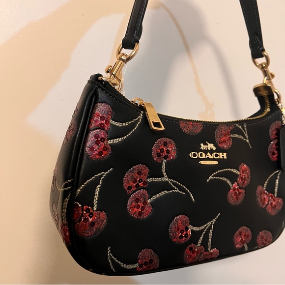 NWT Coach! Teri Shoulder Bag With Cherry Print 🍒♥️ - Picture 5 of 10